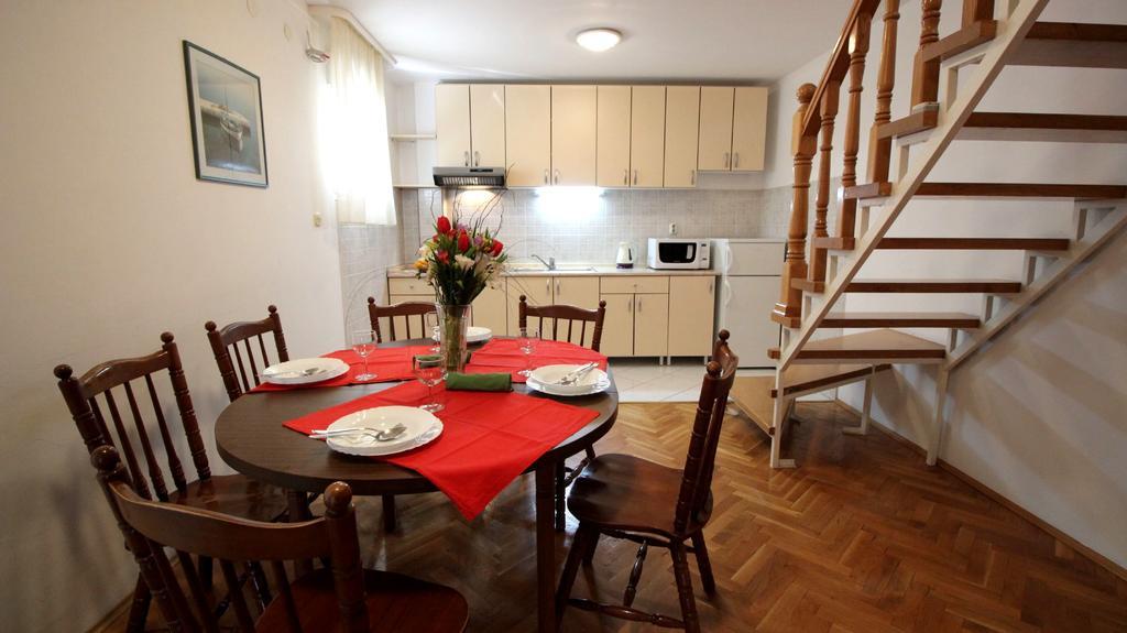 Apartments Ivka Omiš Εξωτερικό φωτογραφία