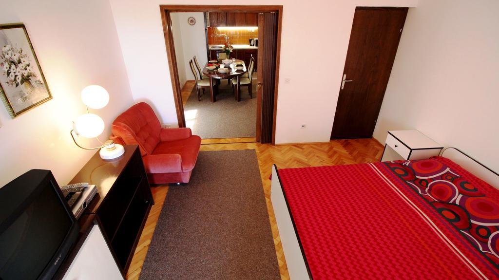 Apartments Ivka Omiš Δωμάτιο φωτογραφία